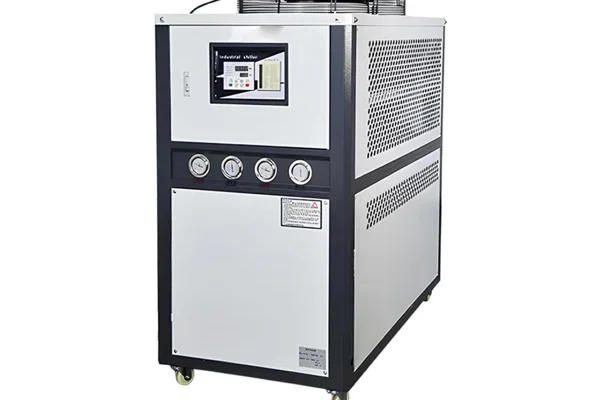 промышленные чиллеры, чиллер для производства, охлаждение оборудования, типы чиллеров, обслуживание чиллеров